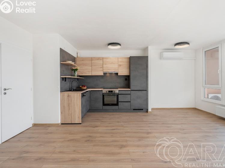 Rent apartment 3+KK Praha, Pavrovského 2558/14 č. 4