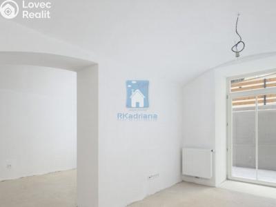 Sale apartment 2+KK Praha, Na výšinách č. 5