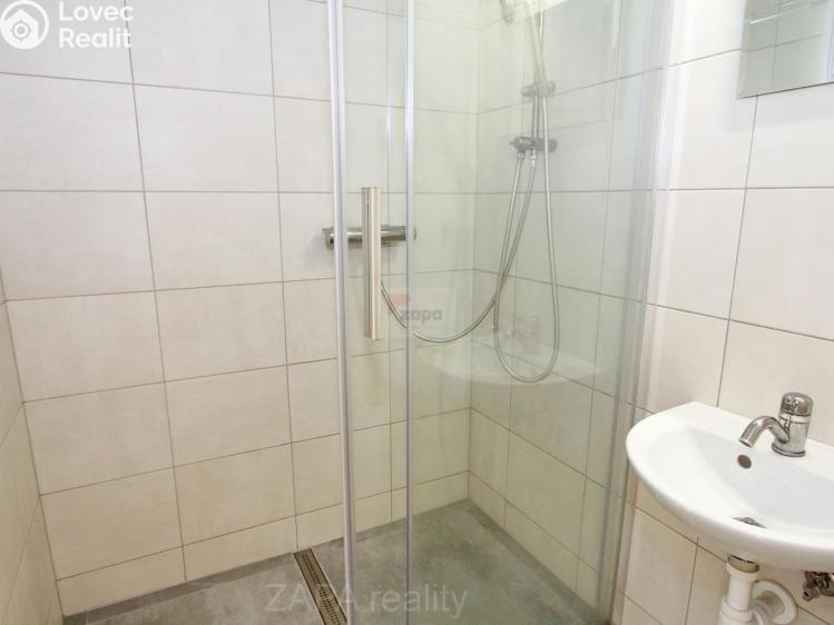 Pronájem bytu 2+KK Praha, Grafická 1096/12 č. 6