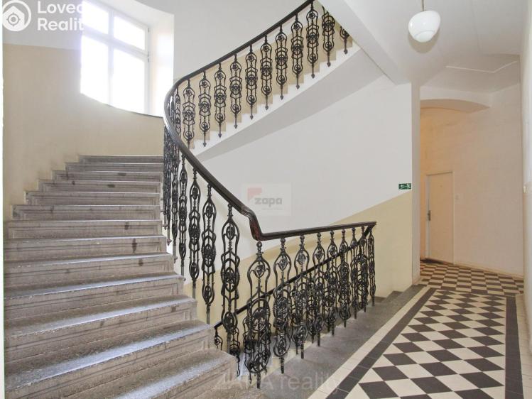 Pronájem bytu 2+KK Praha, Grafická 1096/12 č. 10