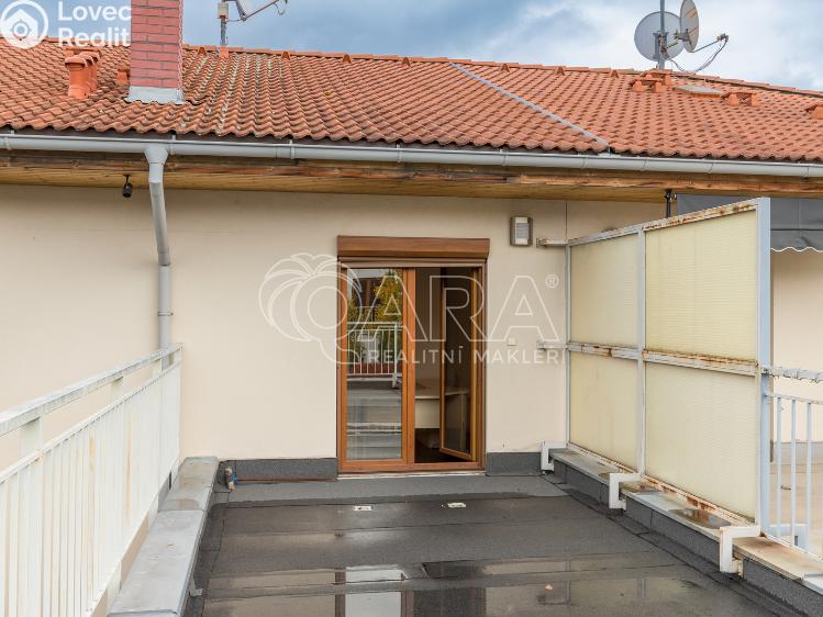 Prodej rodinného domu Zbuzany, Lomená č. 6