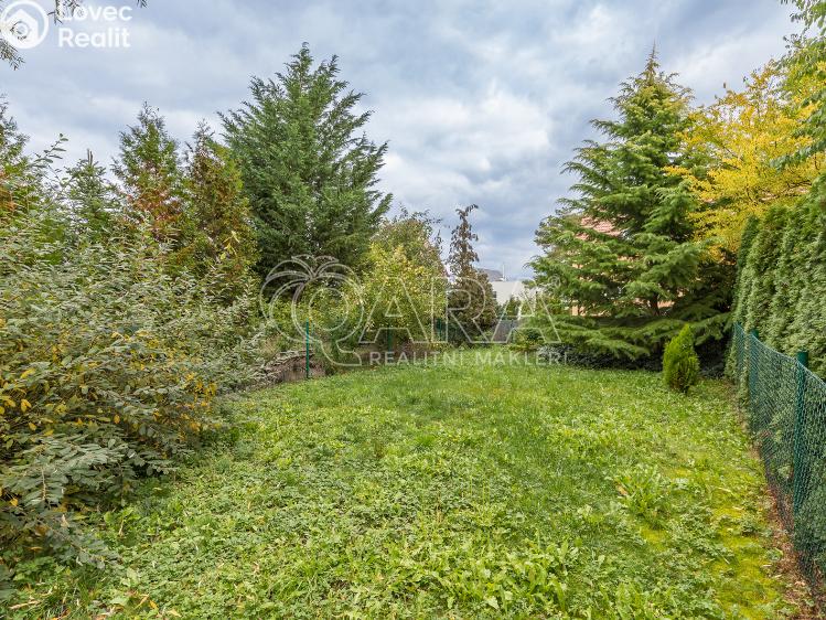 Sale family house Zbuzany, Lomená č. 19