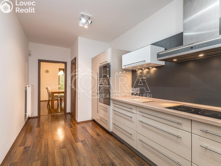 Sale family house Zbuzany, Lomená č. 24