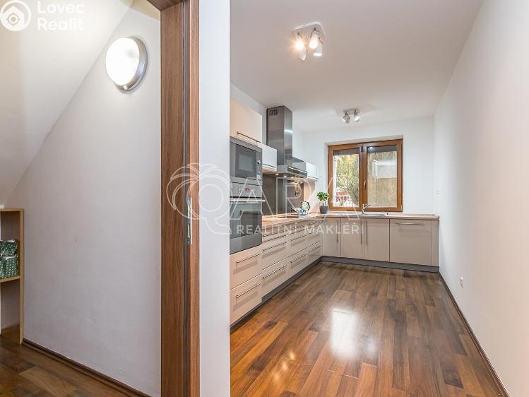 Sale family house Zbuzany, Lomená č. 26