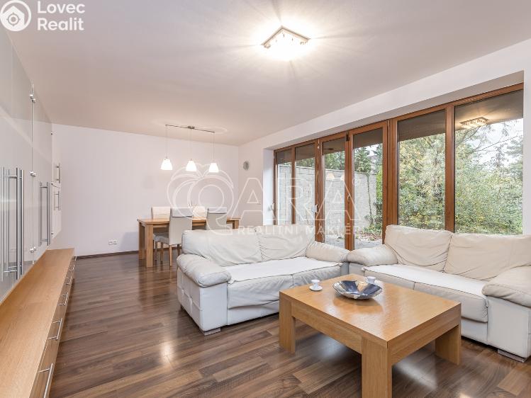 Sale family house Zbuzany, Lomená č. 27