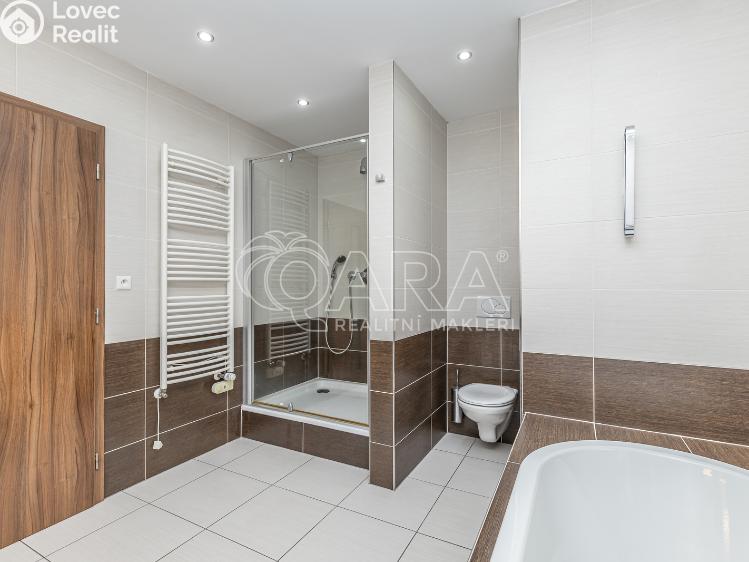 Sale family house Zbuzany, Lomená č. 34