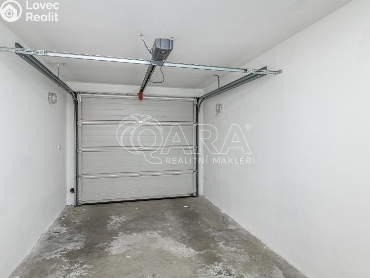 Sale family house Zbuzany, Lomená č. 52