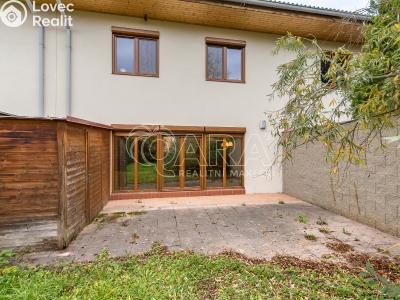 Продажа семейного дома Zbuzany, Lomená č. 4