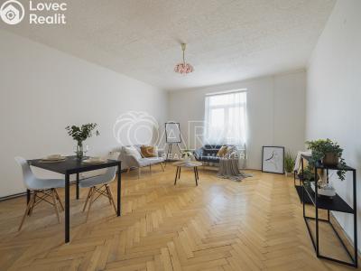 Sale apartment 2+1 Český Těšín, Odboje č. 1