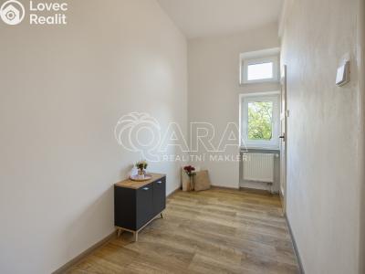 Sale apartment 2+1 Český Těšín, Odboje č. 6