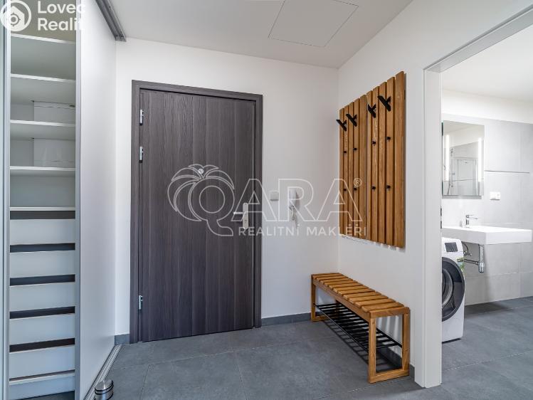 Pronájem bytu 1+KK Kralupy nad Vltavou, S. K. Neumanna 160 č. 18