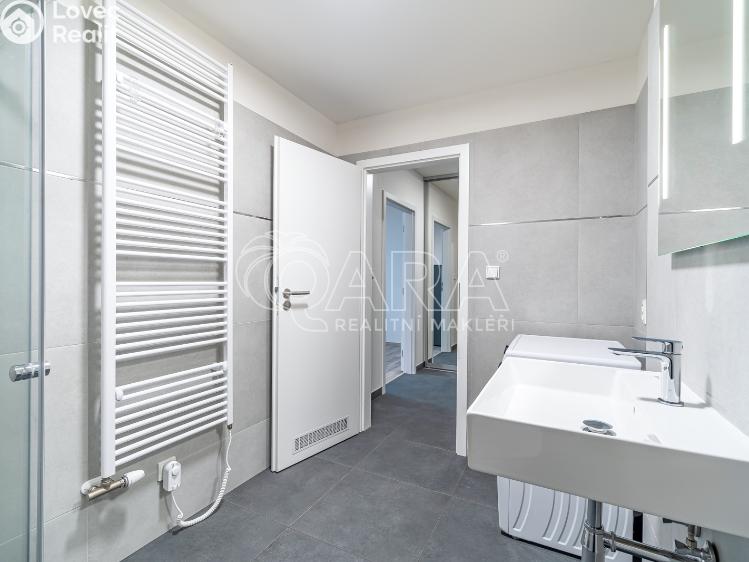 Pronájem bytu 1+KK Kralupy nad Vltavou, S. K. Neumanna 160 č. 20