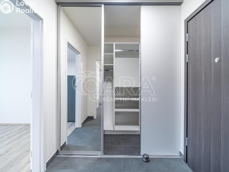 Pronájem bytu 1+KK Kralupy nad Vltavou, S. K. Neumanna 160 č. 22