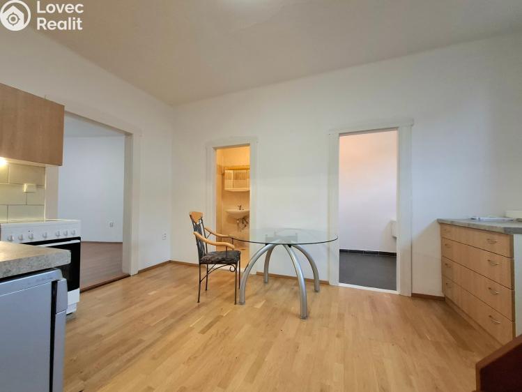 Pronájem bytu 2+1 Dobruška, Šubertovo nám. 113 č. 5