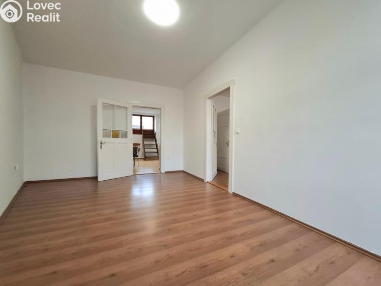 Pronájem bytu 2+1 Dobruška, Šubertovo nám. 113 č. 8