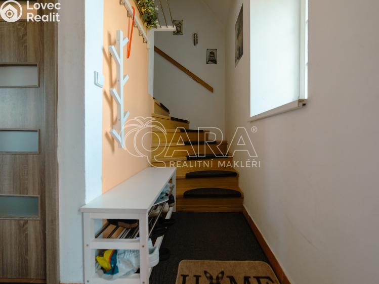 Prodej bytu 5+KK Holubice, Za Dvorem 211 č. 3