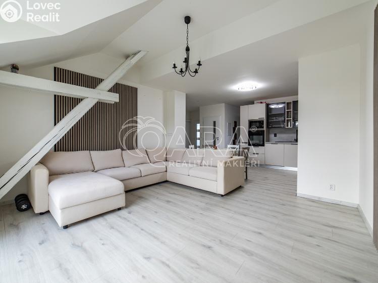 Prodej bytu 5+KK Holubice, Za Dvorem 211 č. 5