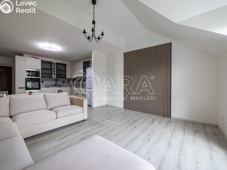 Prodej bytu 5+KK Holubice, Za Dvorem 211 č. 7