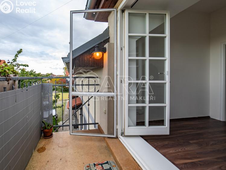 Prodej bytu 5+KK Holubice, Za Dvorem 211 č. 23