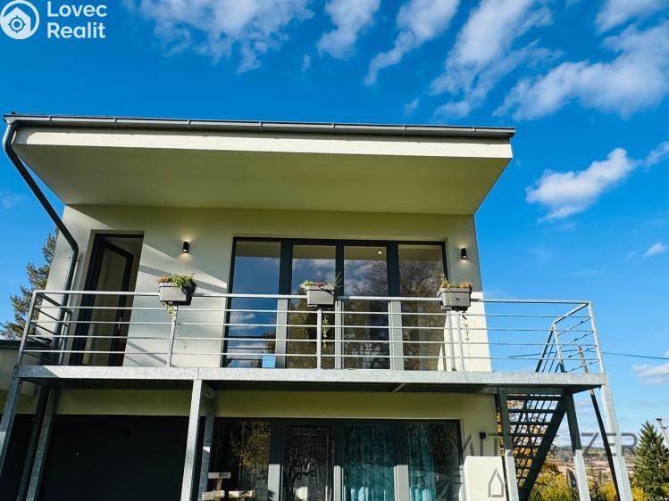 Pronájem bytu 2+KK Mníšek pod Brdy, U Kolejí 1623 č. 1