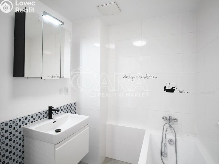 Pronájem bytu 3+KK Praha, Plzákova 1139/6 č. 10