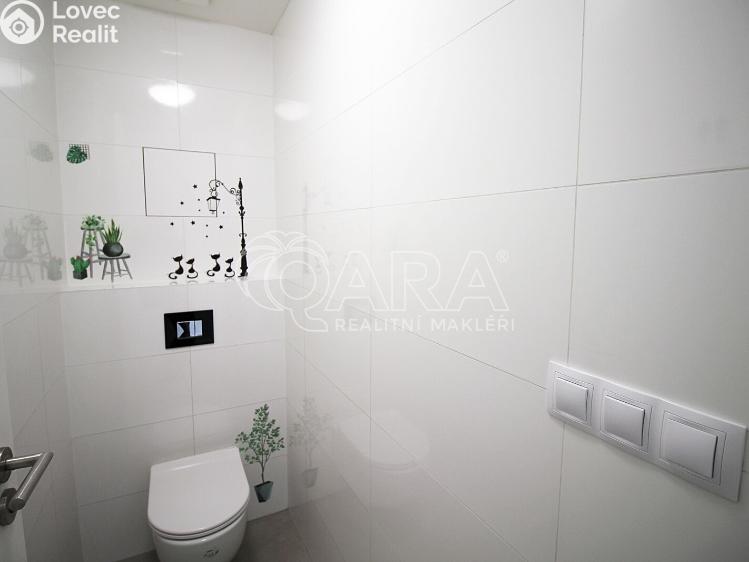 Pronájem bytu 3+KK Praha, Plzákova 1139/6 č. 12