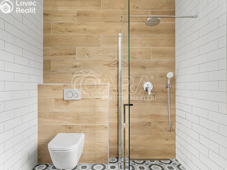 Prodej rodinného domu Postřižín, Jelení 513 č. 14