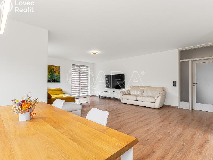 Prodej rodinného domu Postřižín, Jelení 513 č. 9