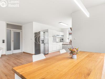 Продажа семейного дома Postřižín, Jelení 513 č. 6