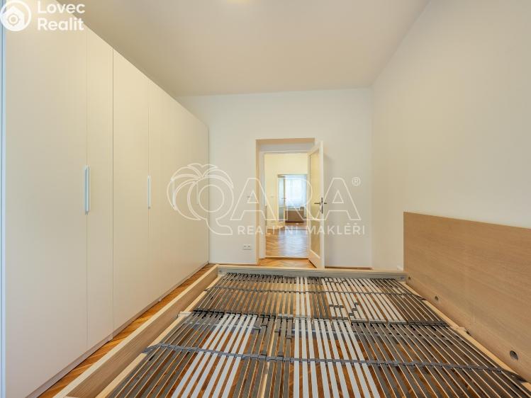 Pronájem bytu 3+1 Praha, Na Mlejnku 1010/10 č. 11