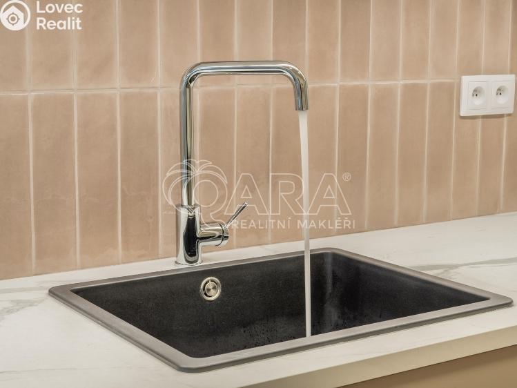 Pronájem bytu 3+1 Praha, Na Mlejnku 1010/10 č. 15