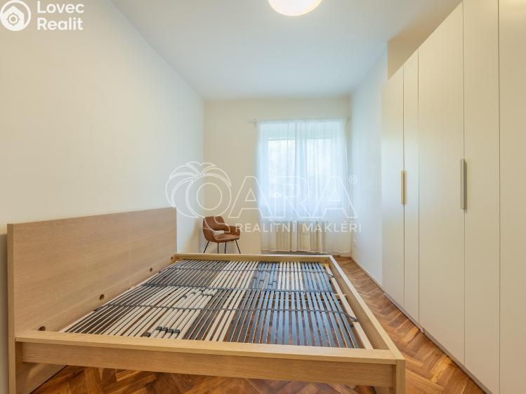 Pronájem bytu 3+1 Praha, Na Mlejnku 1010/10 č. 10