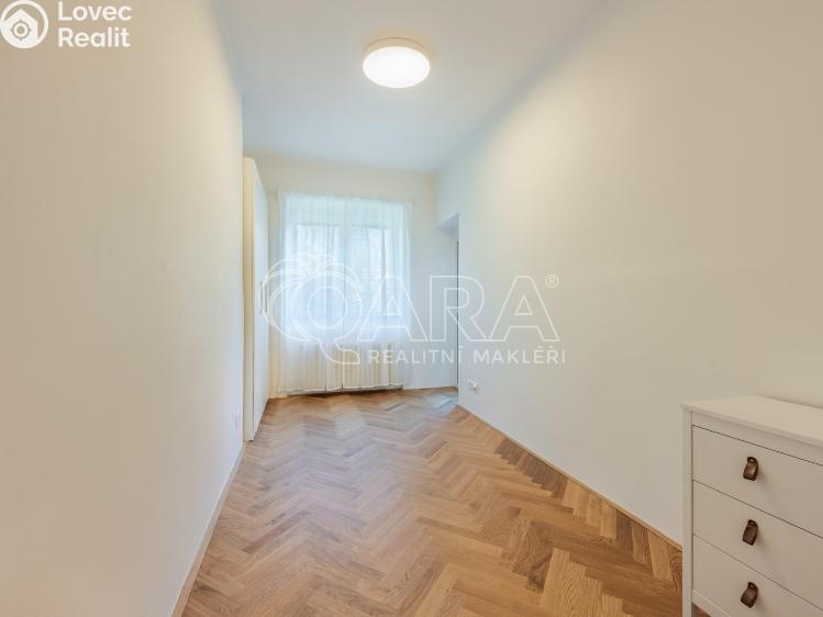 Pronájem bytu 3+1 Praha, Na Mlejnku 1010/10 č. 12