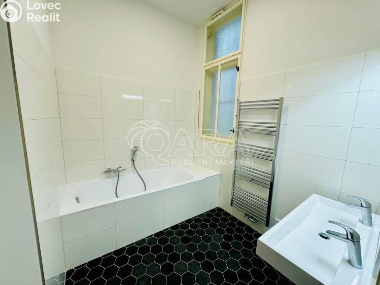 Pronájem kanceláře Praha, Revoluční č. 11