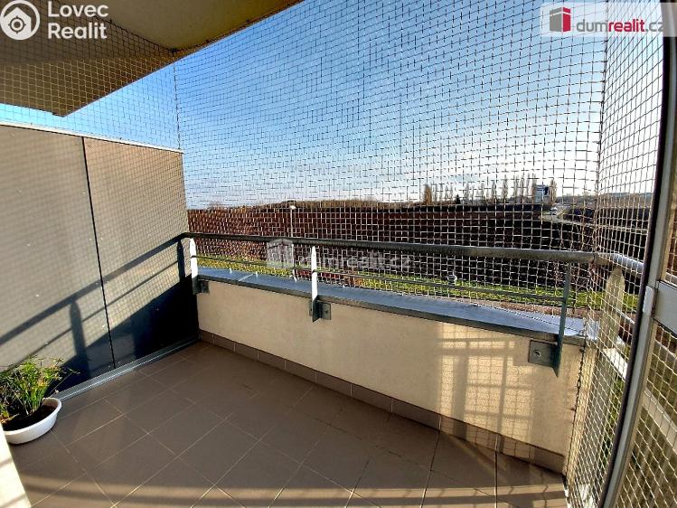 Prodej bytu 1+KK Praha 18, Kadečkové č. 10