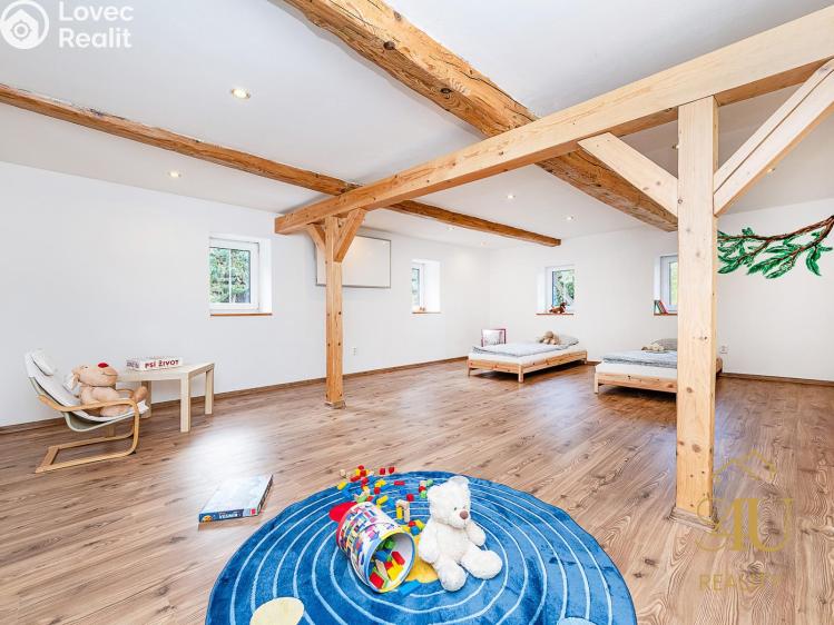 Продаж сімейного будинку Malečov č. 6