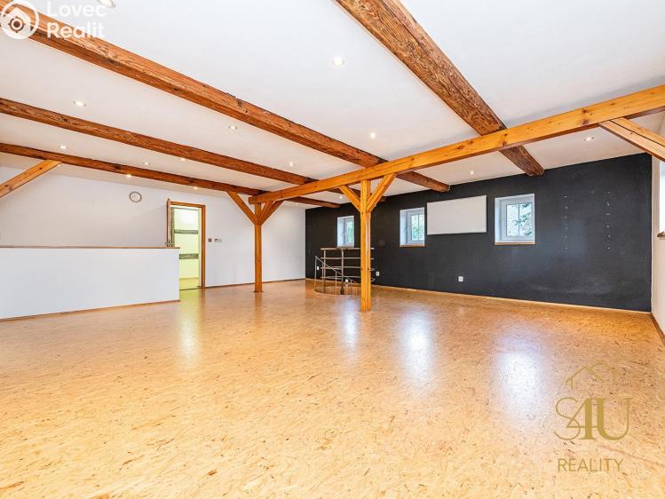 Продаж сімейного будинку Malečov č. 11