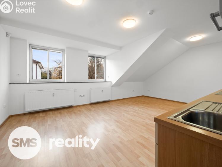 Pronájem bytu 1+KK Humpolec, Hálkova č. 4