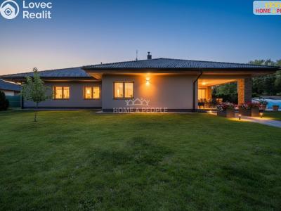 Prodej rodinného domu Srubec, Slunečná č. 4