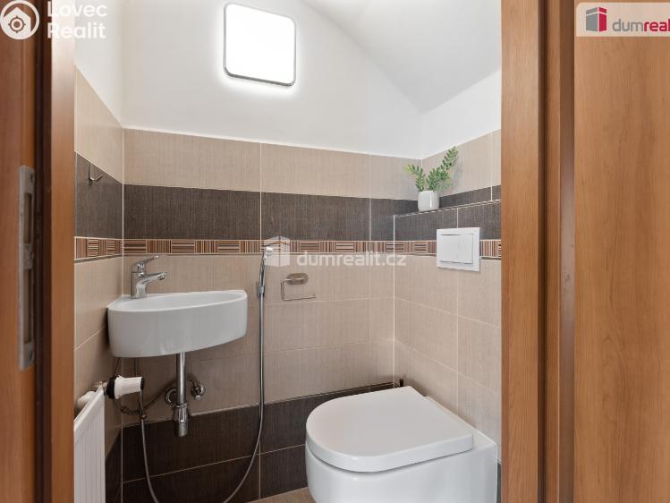 Prodej rodinného domu Kamenice, Lysá č. 7