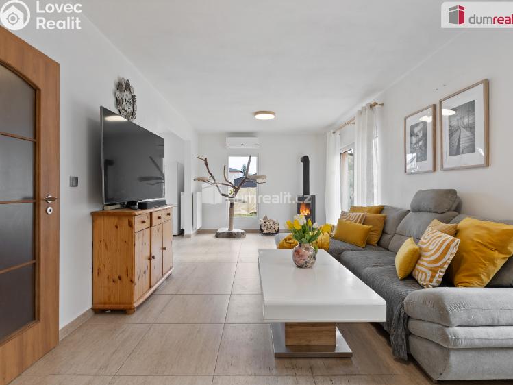 Prodej rodinného domu Kamenice, Lysá č. 8