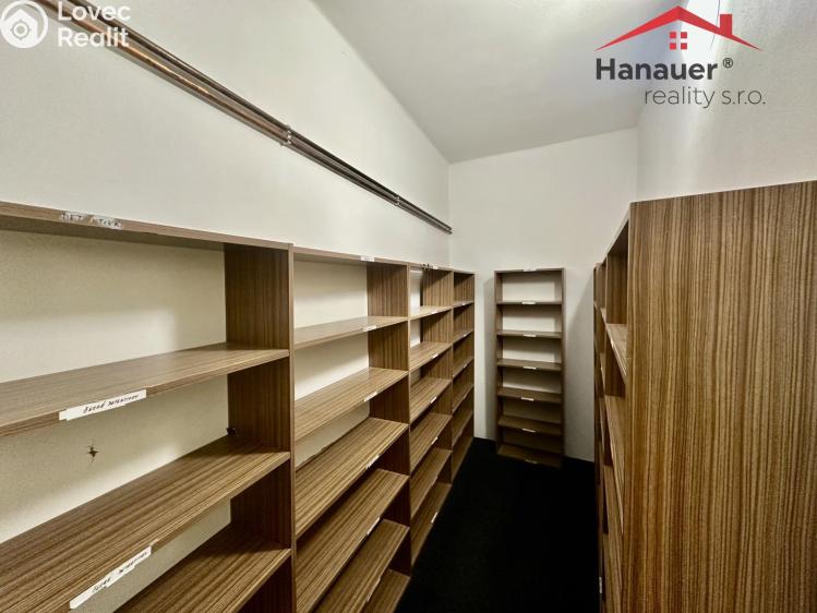 Pronájem obchodního prostoru Děčín, Tržní č. 12