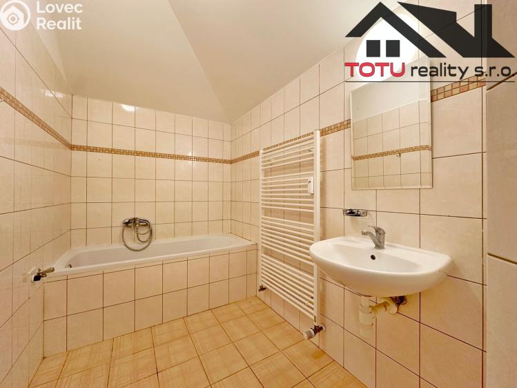 Pronájem bytu 3+1 Náchod, U Zastávky č. 14
