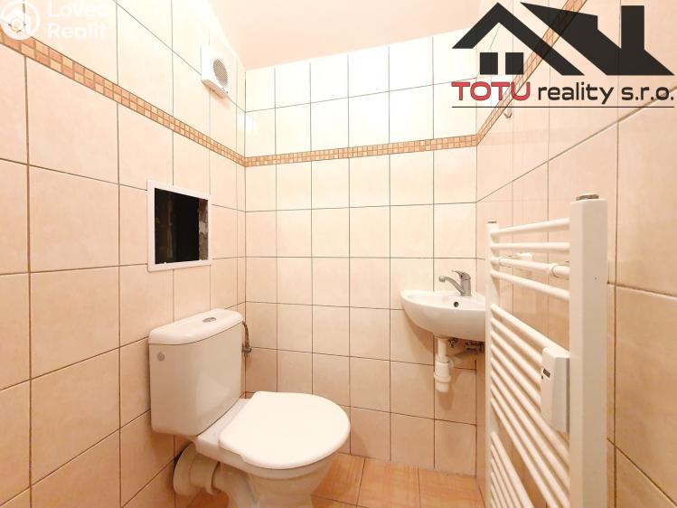 Pronájem bytu 3+1 Náchod, U Zastávky č. 15