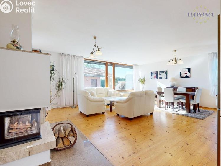 Prodej rodinného domu Zlosyň č. 8