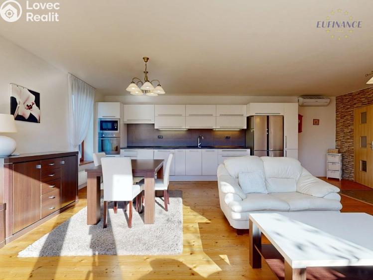 Prodej rodinného domu Zlosyň č. 12