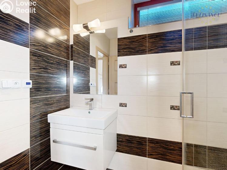 Prodej rodinného domu Zlosyň č. 24