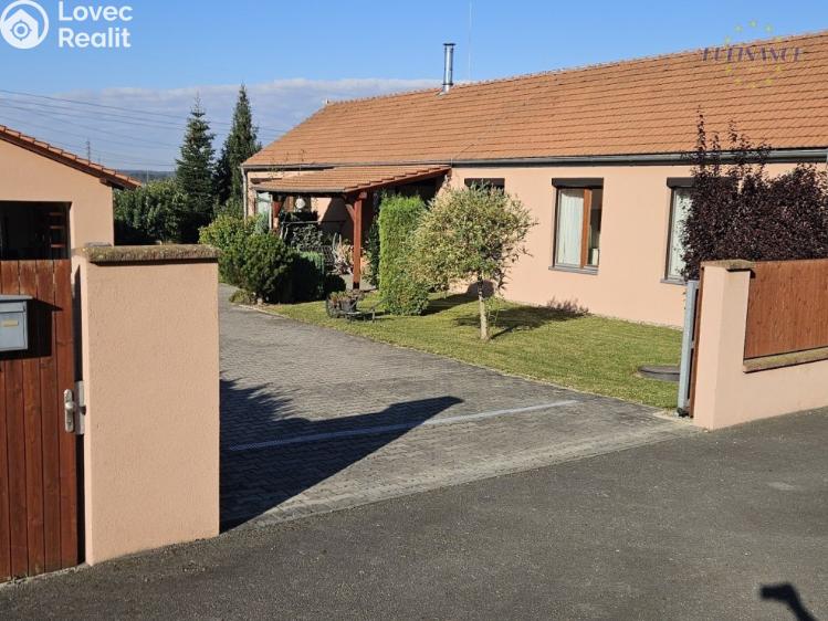 Prodej rodinného domu Zlosyň č. 39