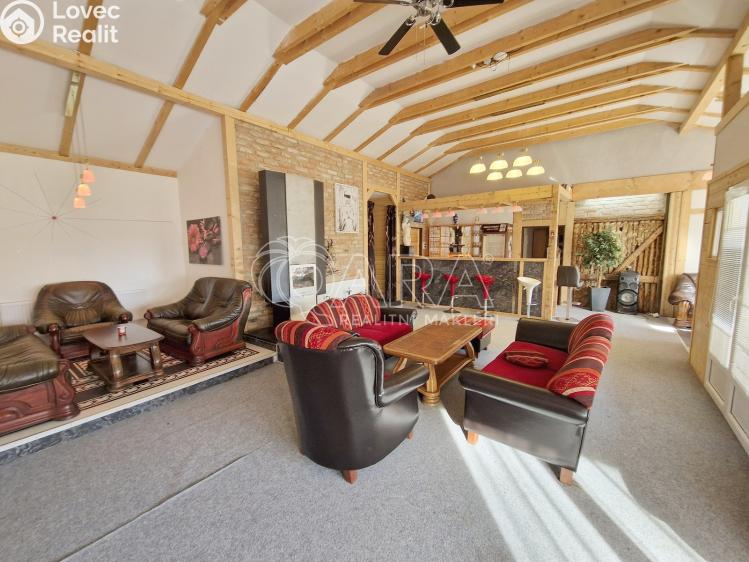 Продаж сімейного будинку Lobendava č. 12