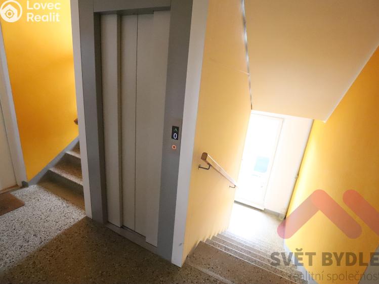 Prodej bytu 1+KK Říčany, U Vodojemu 1473/2 č. 8